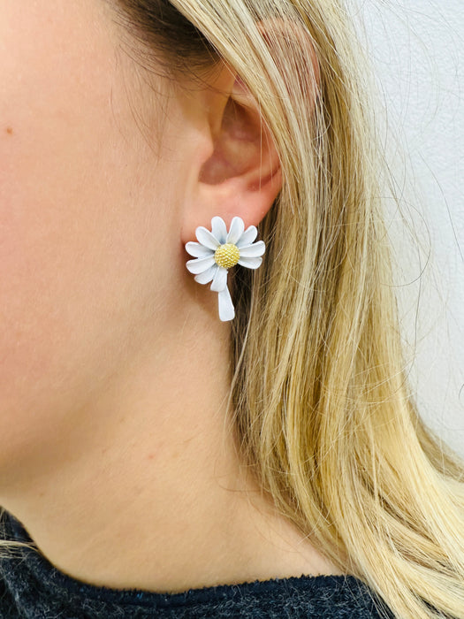 Fallen Petal Daisy Earrings