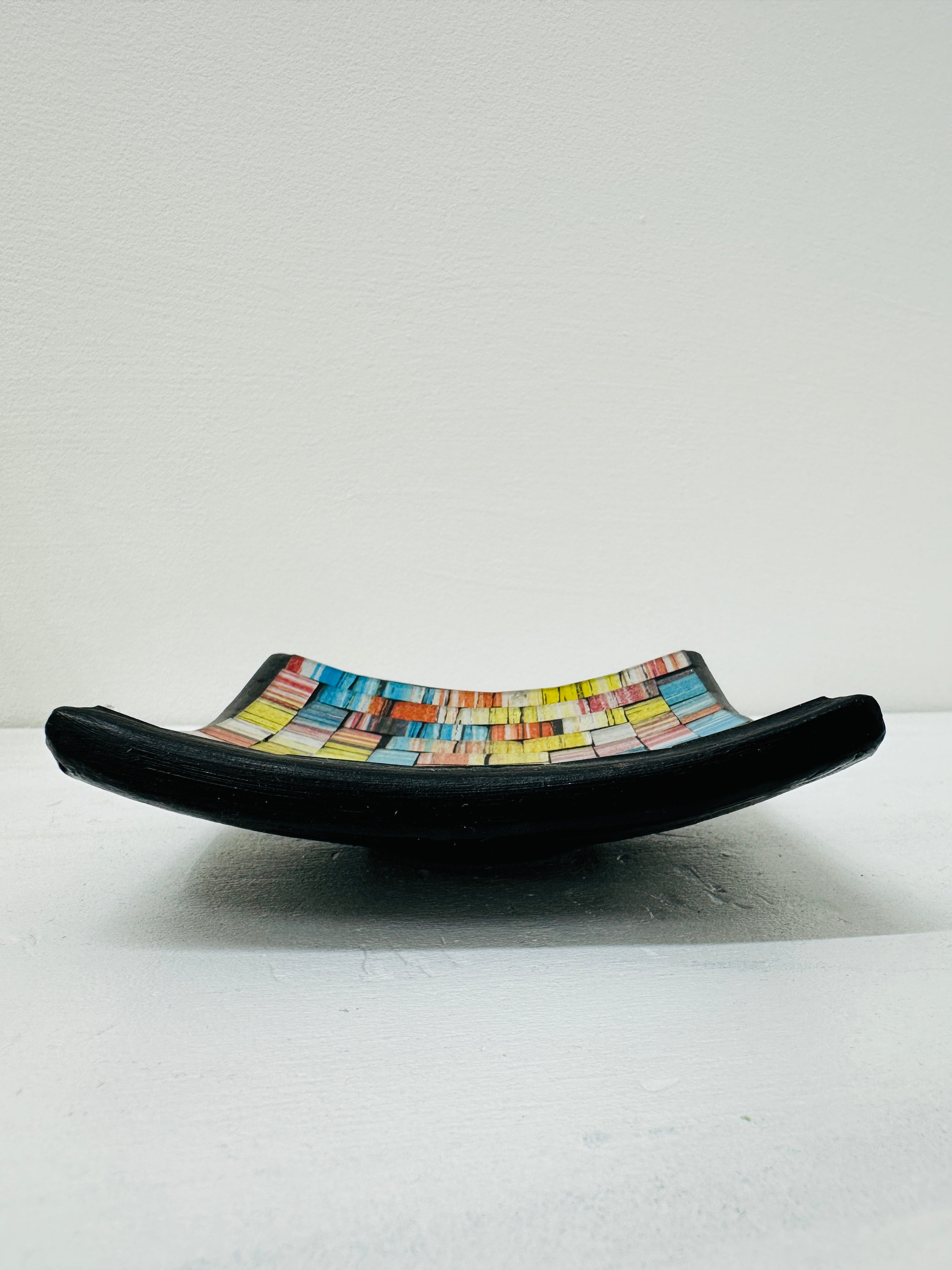 bottom side view of mosaic square plate