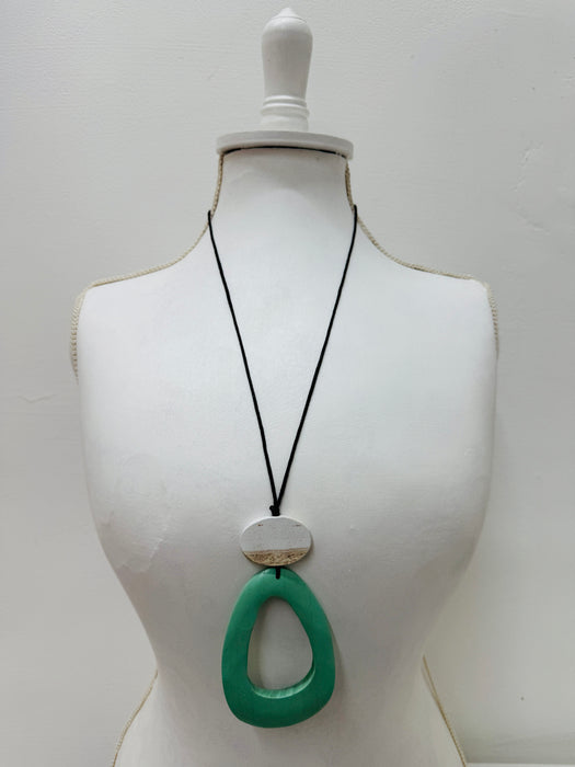 Calla Necklace- Green  ~ ALL JEWELLERY 3 FOR 2