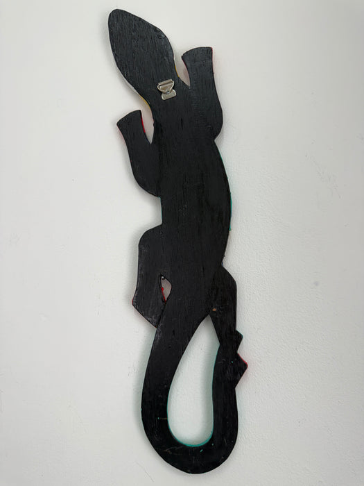 Wood Hand Carved Gecko - Medium