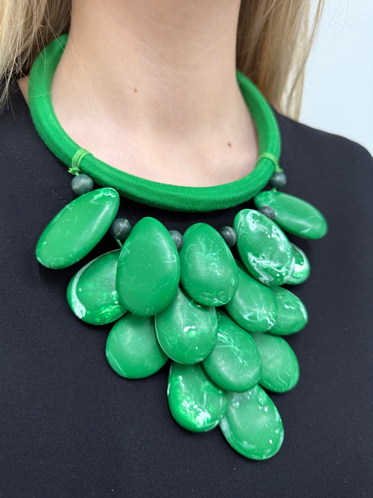 Adeia Necklace - Green ~ ALL JEWELLERY 3 FOR 2