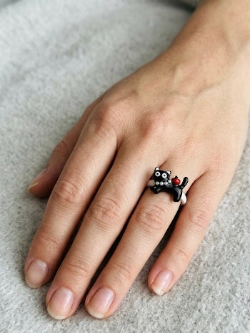 Playful Kitty Ring