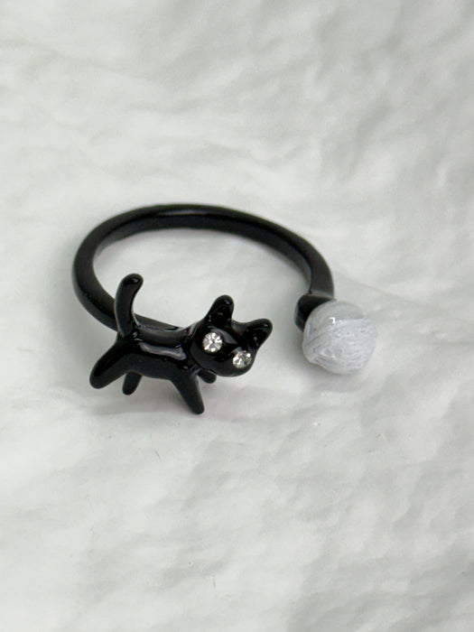 Kitten & Wool Ball Ring