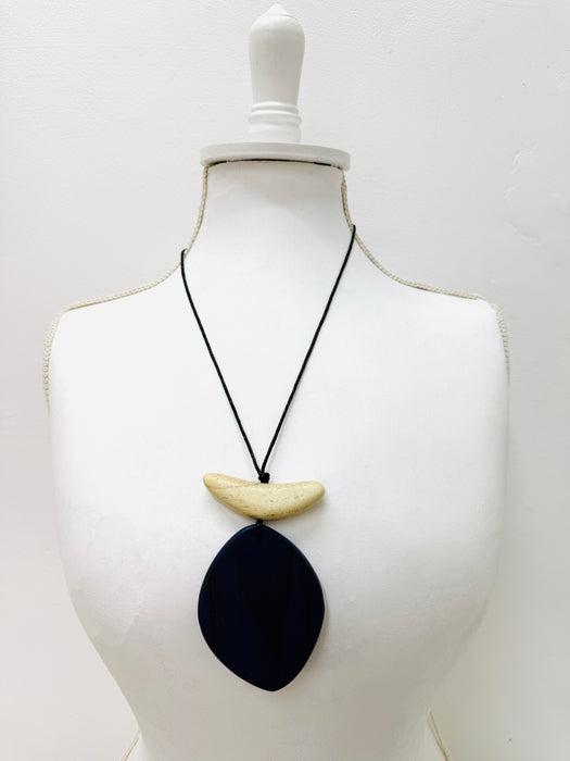 Beta Necklace - Blue  ~ ALL JEWELLERY 3 FOR 2