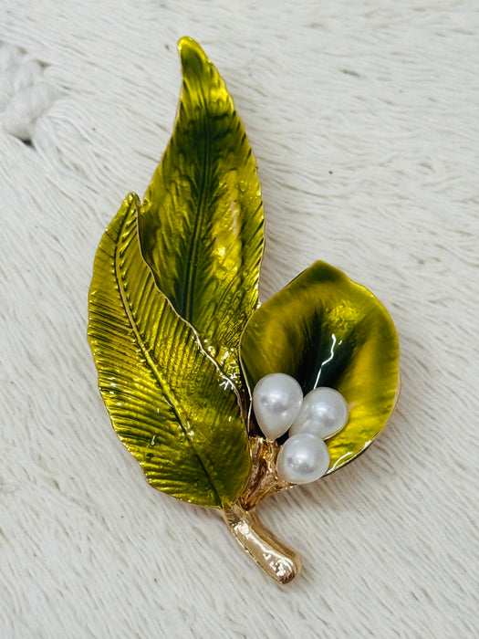 Leaf Brooch