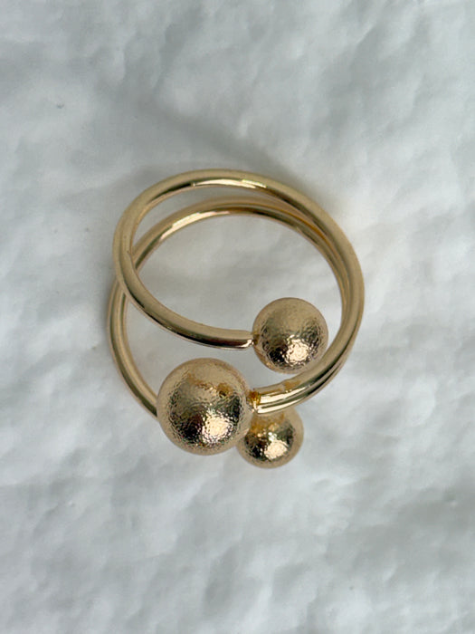 Geometric Ball Ring