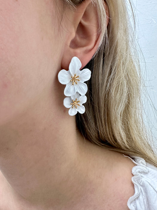 Agnes Earrings - White ~ ALL JEWELLERY 3 FOR 2