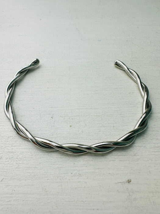 Delta Bracelet ~ ALL JEWELLERY 3 FOR 2
