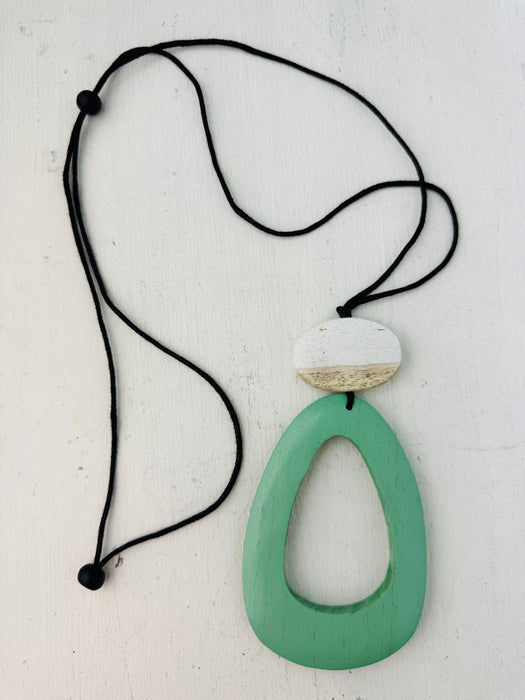 Calla Necklace- Green  ~ ALL JEWELLERY 3 FOR 2