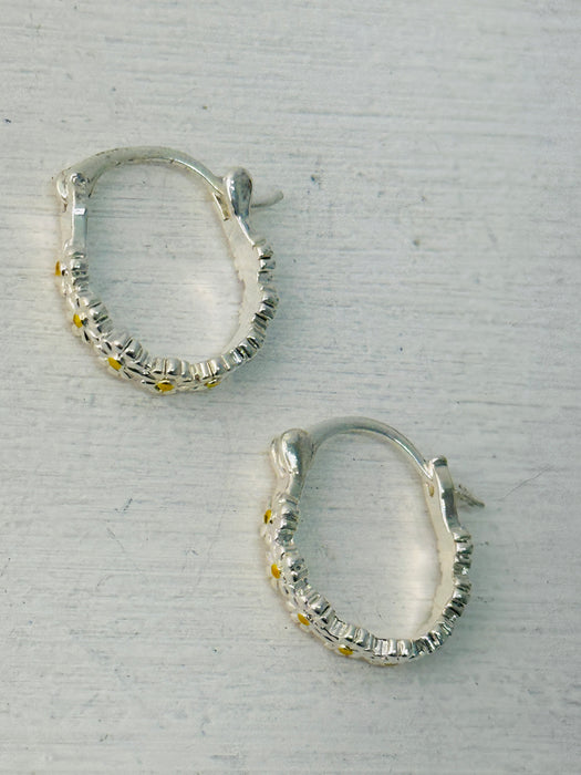 Boucles d'oreilles marguerite blanche