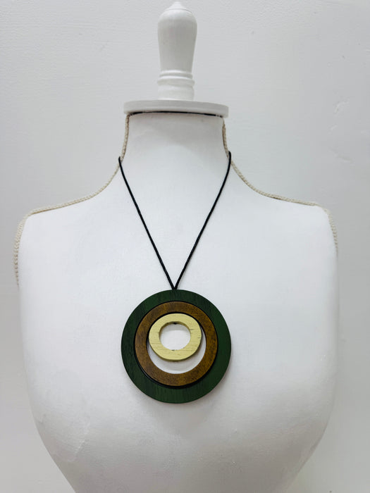 Madoka Necklace - Green  ~ ALL JEWELLERY 3 FOR 2