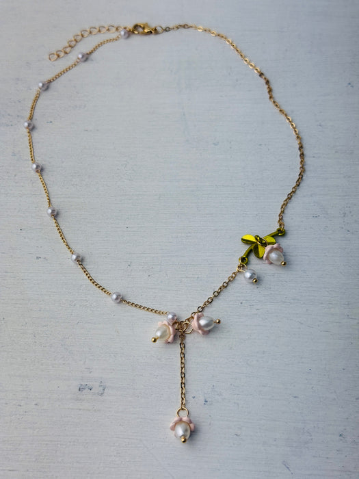 Lilia Necklace