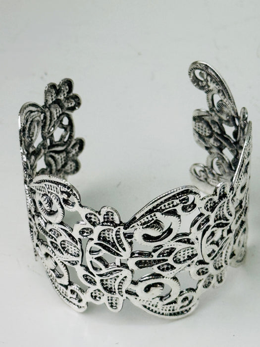 Isolde Cuff Bracelet - Silver