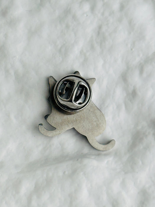 Hugging Cats Lapel Pin