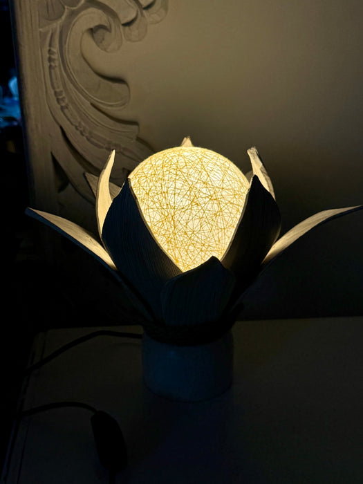 Small Coco Palm Flower Lamp - White Wash
