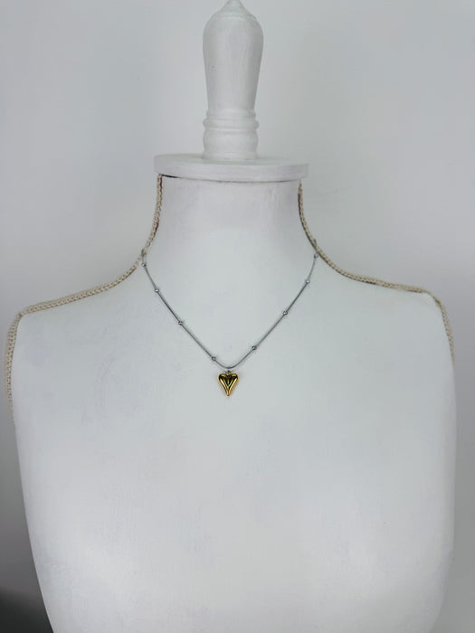 Feme Necklace