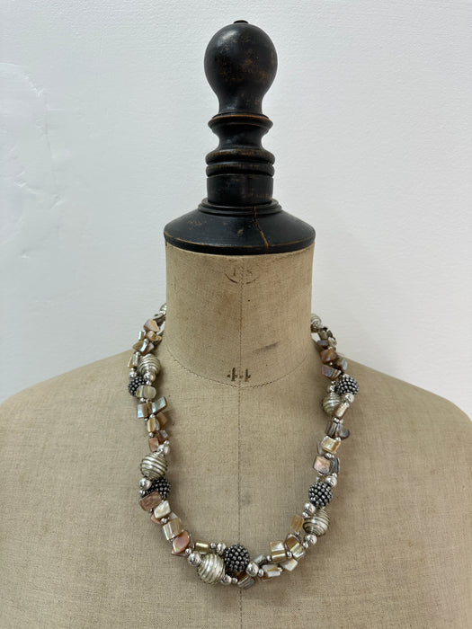 Mira Necklace - Cream ~ ALL JEWELLERY 3 FOR 2