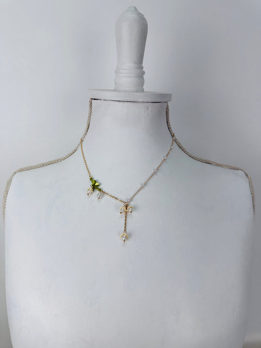 Lilia Necklace
