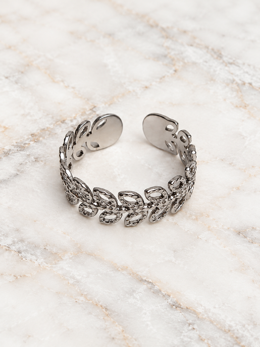 Silver Leaf Tree Ring