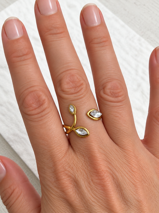 Clear Crystal Leaf Ring