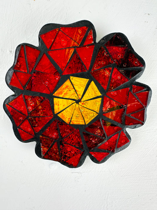 Mosaic Daisy Flower Large - Red