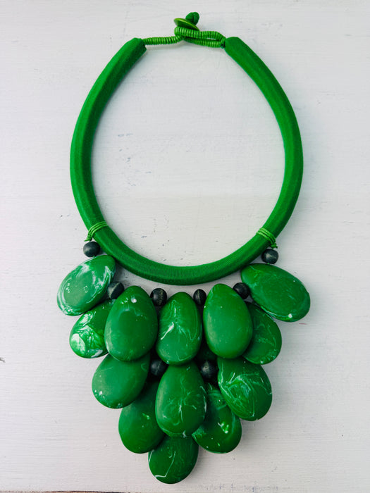 Adeia Necklace - Green ~ ALL JEWELLERY 3 FOR 2