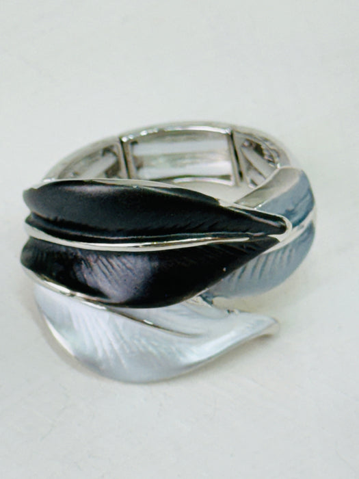 Penna Ring - Grey & White