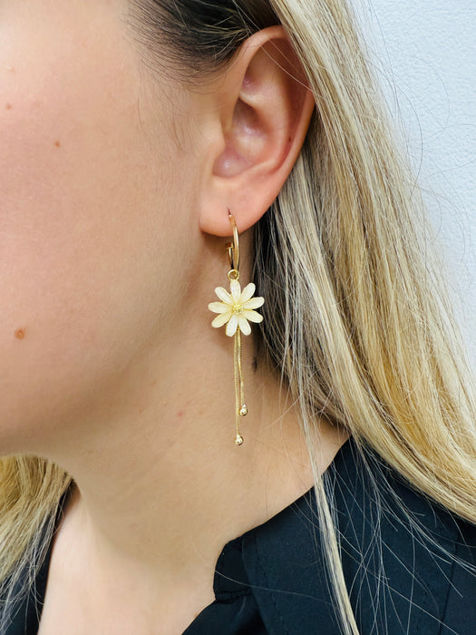 Flos Earrings ~ ALL JEWELLERY 3 FOR 2