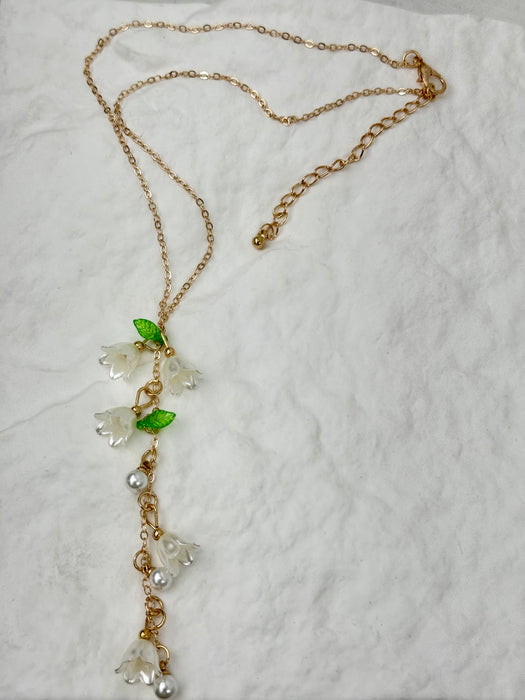 Collier Lilie