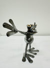 side view of metal frog vincent