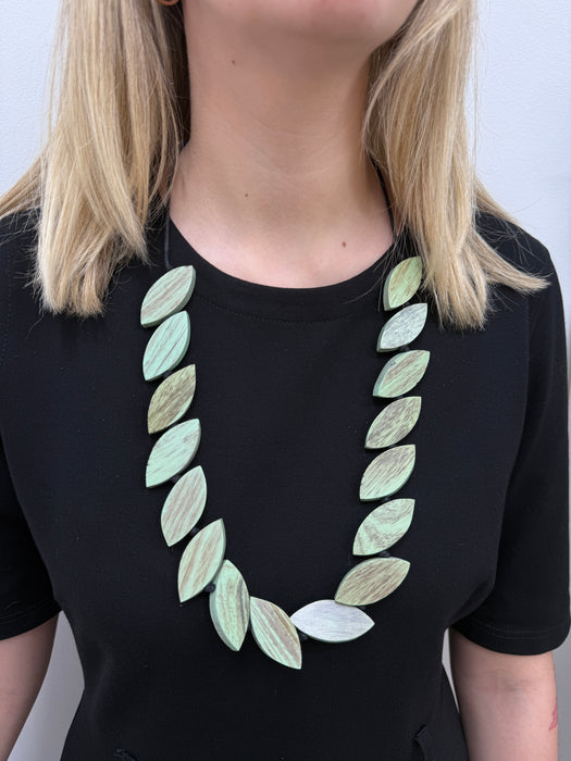 Phyllida Necklace - Green  ~ ALL JEWELLERY 3 FOR 2