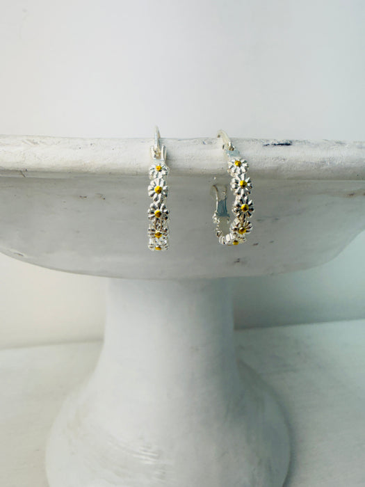 Boucles d'oreilles marguerite blanche