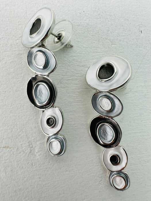 Domna Earrings - Grey & White ~ ALL JEWELLERY 3 FOR 2