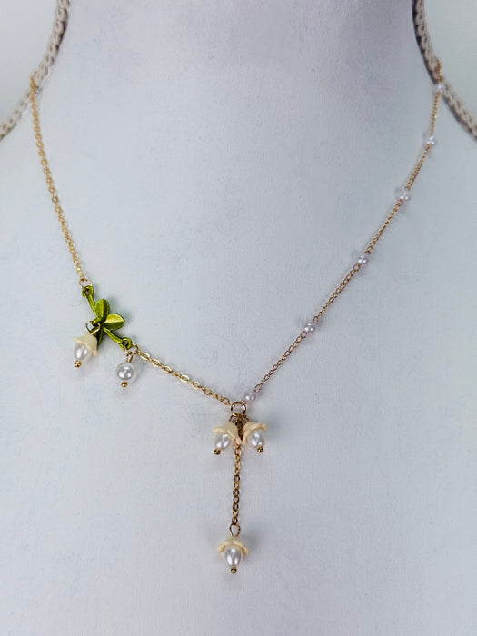 Lilia Necklace