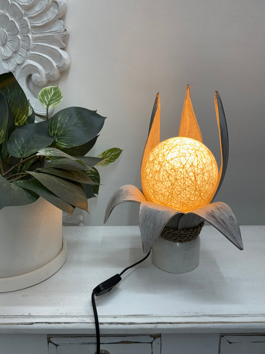 Small Coco Palm Spire Lamp - White Wash