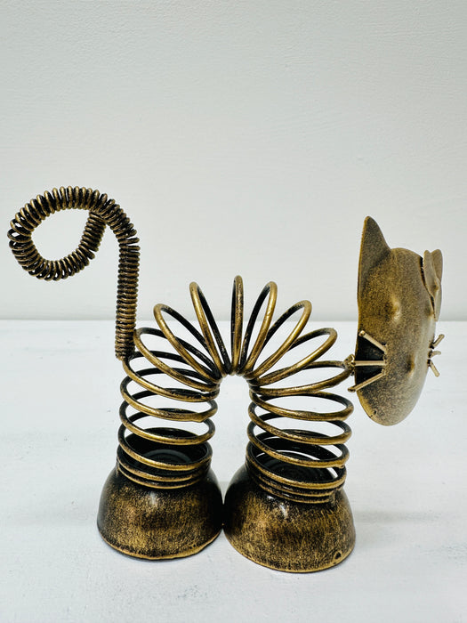 side view of metal spring kitty