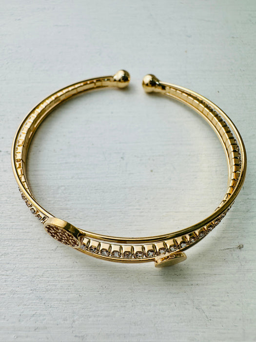 top view of bracelet