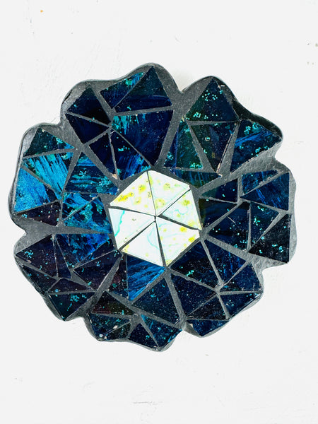 front view mosaic daisy flower