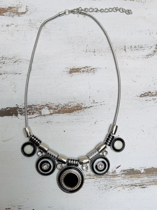 Reine Necklace- Black ~ ALL JEWELLERY 3 FOR 2