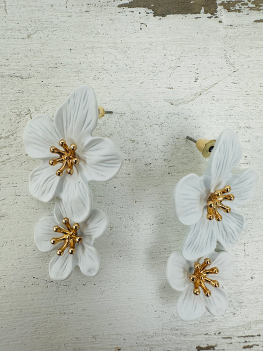 Agnes Earrings - White ~ ALL JEWELLERY 3 FOR 2