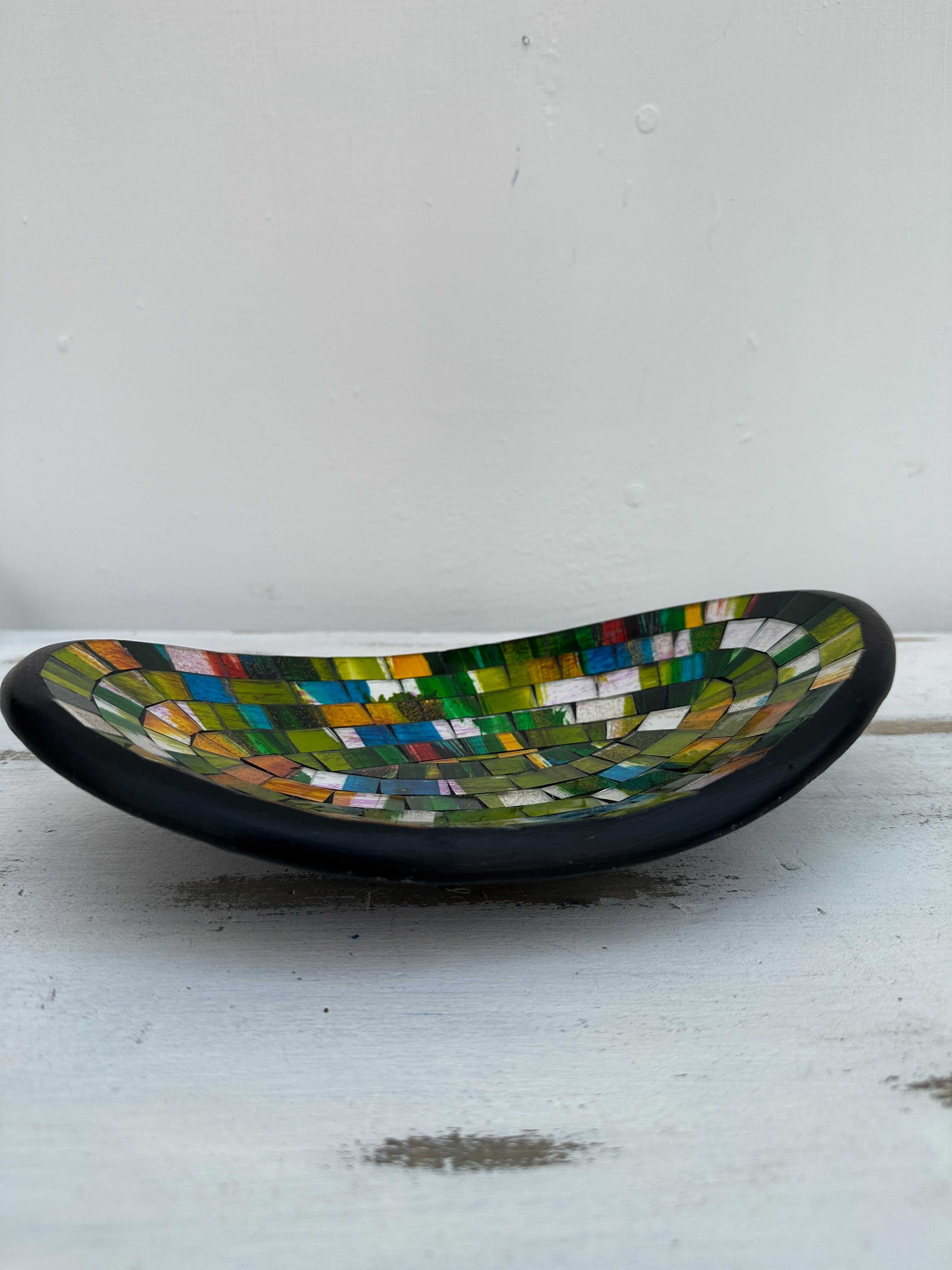side view of mosaic glass bowl