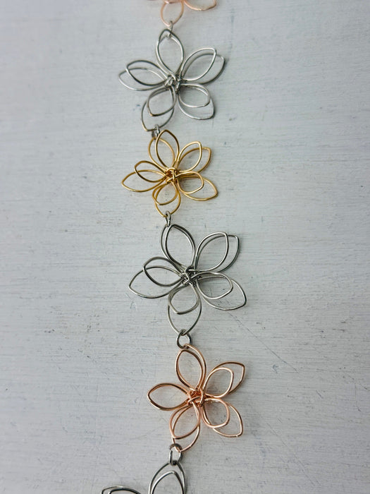 detail of flower link necklace