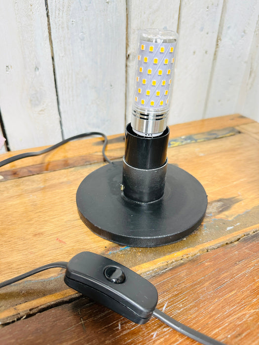 1.5m black cable with inline switch and UK plug for mosaic lamp, displayed on wooden background.