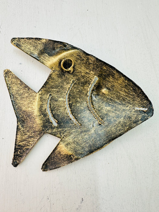 Back of crackle-effect Angel Fish showing hanging eyelet.