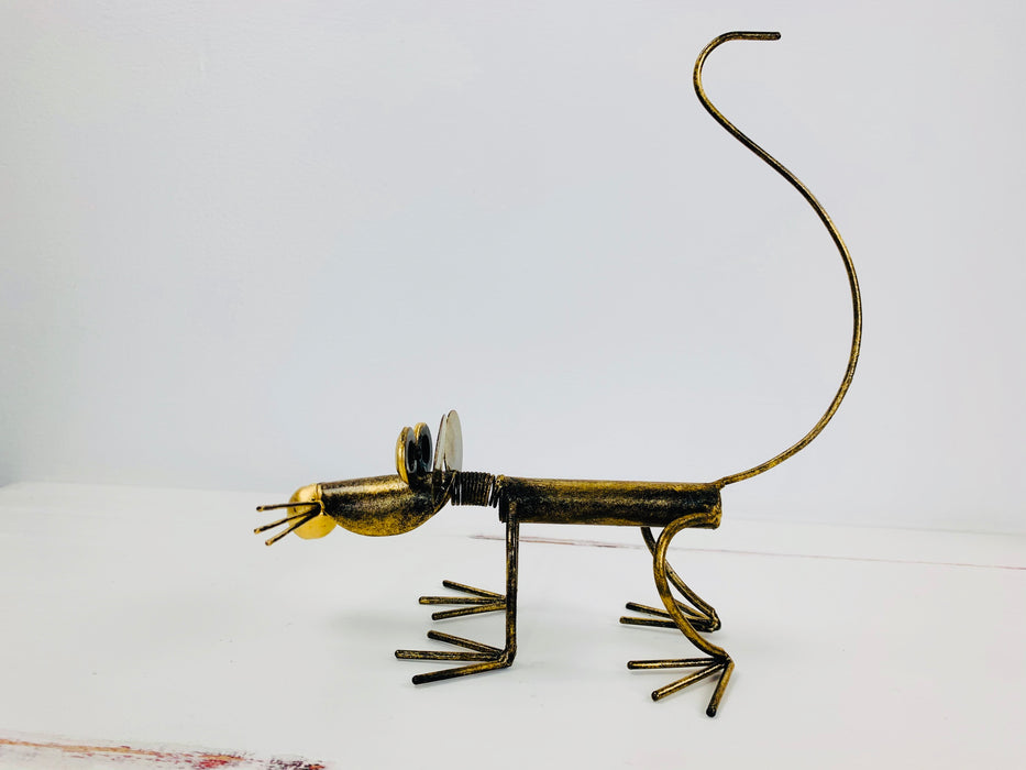 side view of metal mouse basil