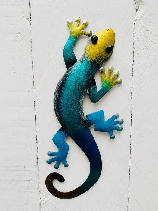 front view of metal rainbow gecko