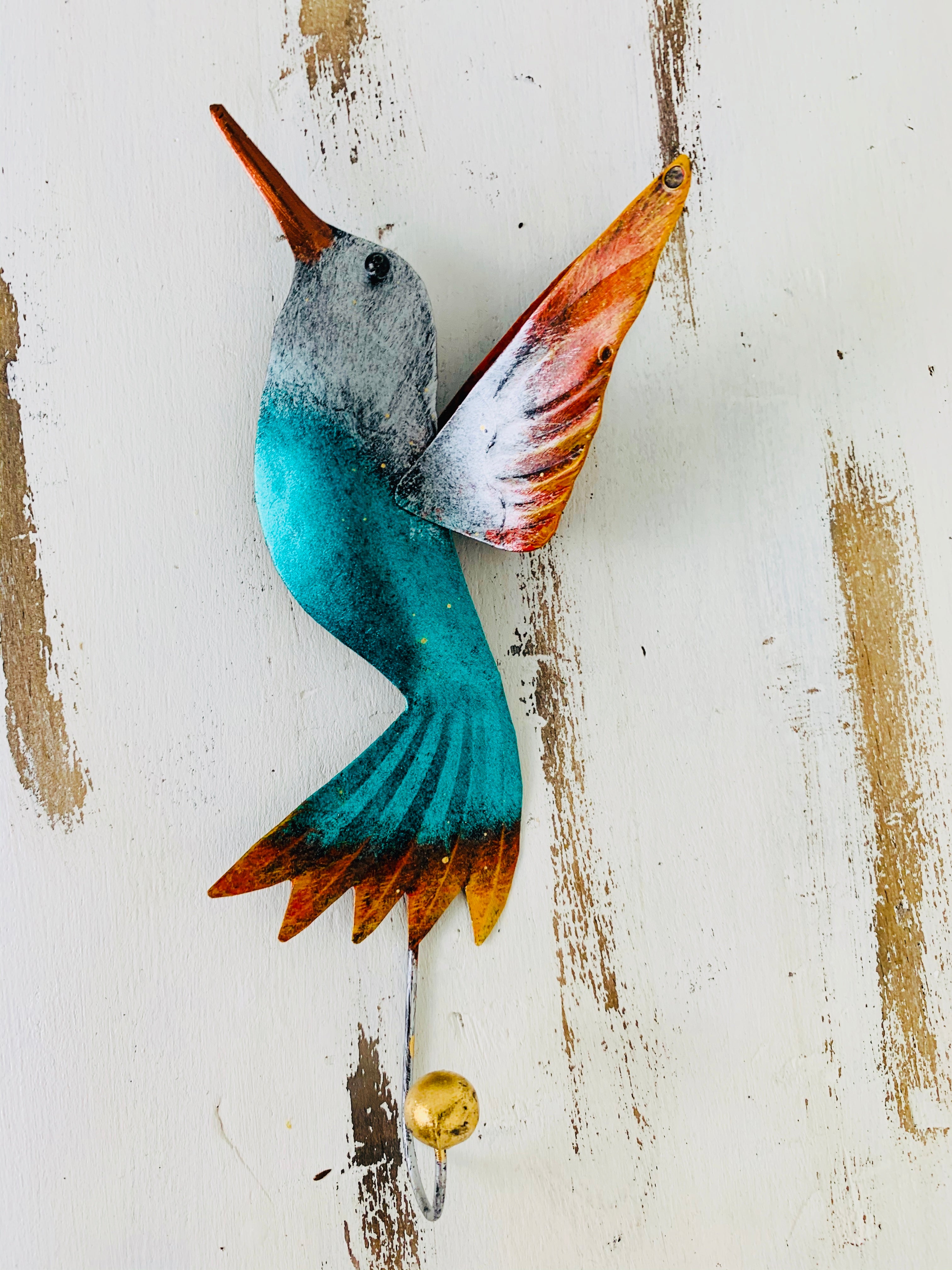 aerial front view of metal humming bird hook