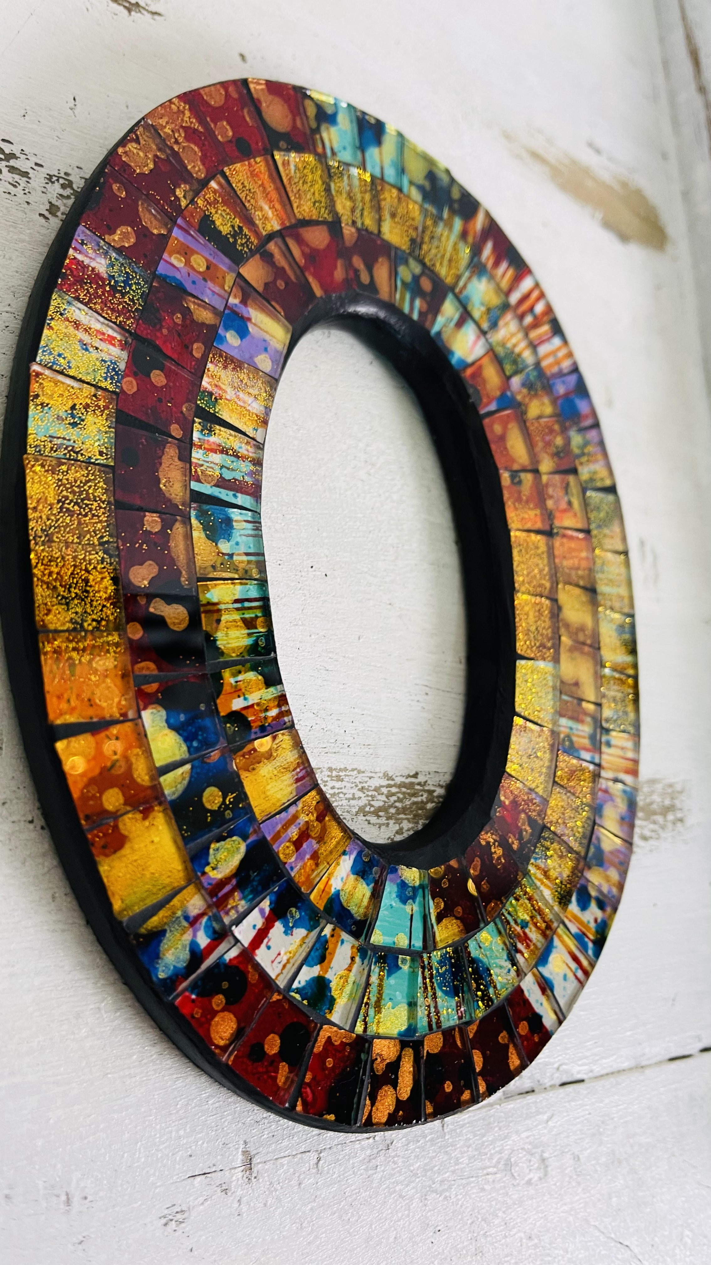 close up pf letter O from mosaic love wall art