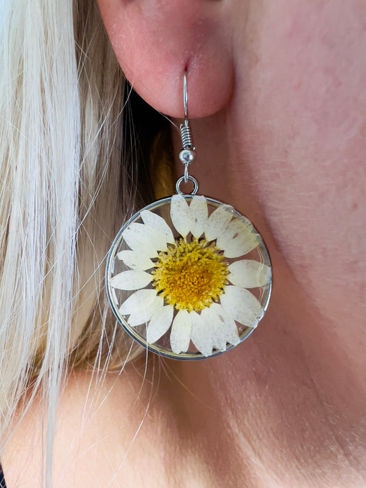 Daisy Earrings ~ ALL JEWELLERY 3 FOR 2