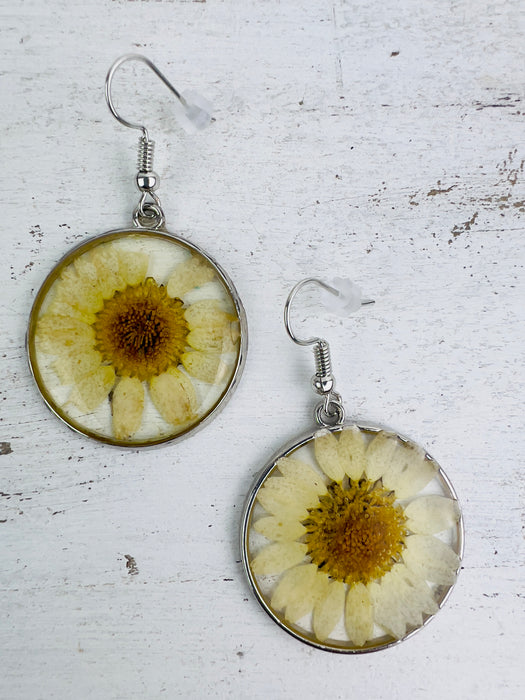 Daisy Earrings ~ ALL JEWELLERY 3 FOR 2